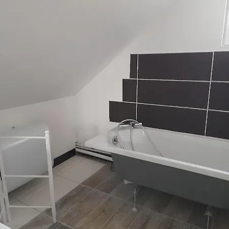 Lisa Apartment